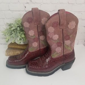 Womens Ariat Doll Baby sueade western boots  6.5